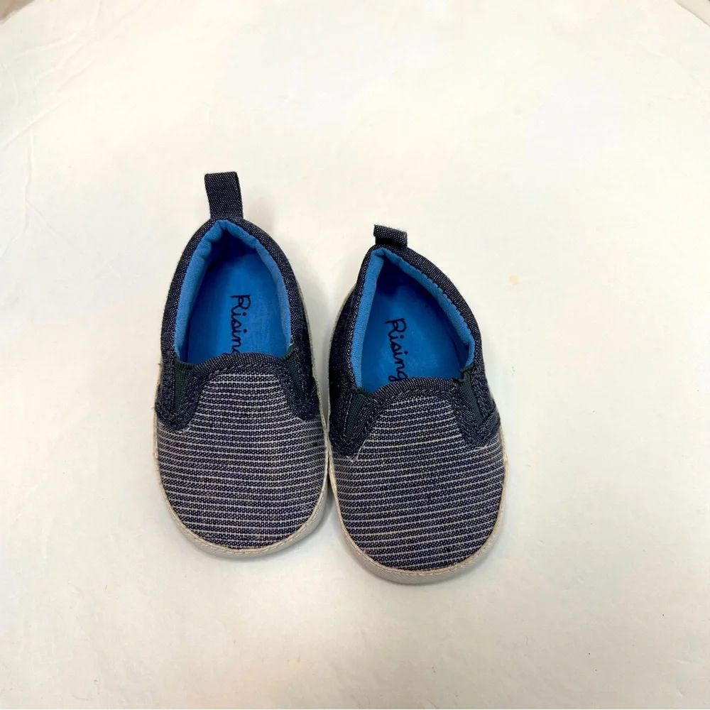 Rising Star Gray Baby Walker Slip-On Shoes Size 3-6 Months